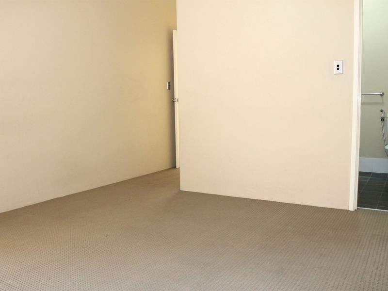 20b Edward Street, Queens Park WA 6107