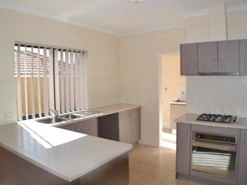 4 Penola Court, Clarkson WA 6030