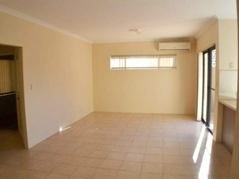 4 Penola Court, Clarkson WA 6030