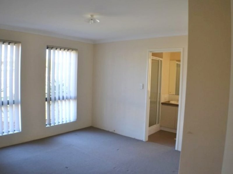 4 Penola Court, Clarkson WA 6030