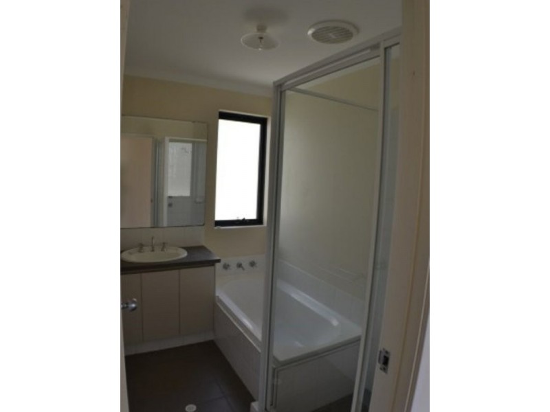 4 Penola Court, Clarkson WA 6030