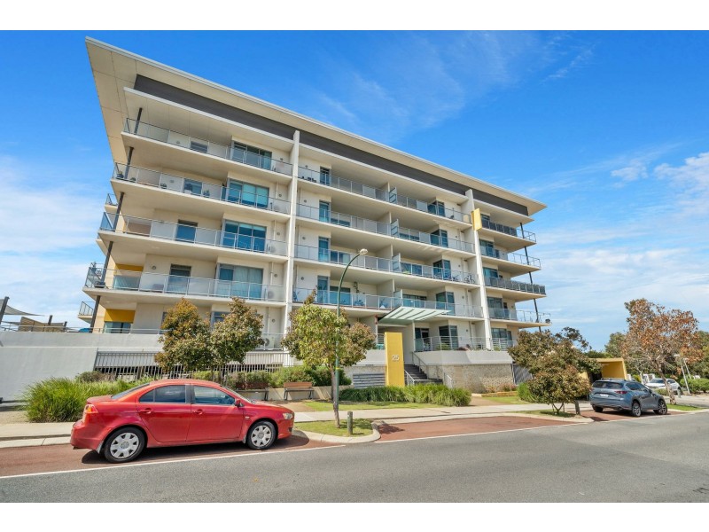 401/25 Malata Crescent, Success WA 6164