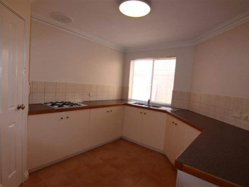 6 Davies Lane, Bentley WA 6102