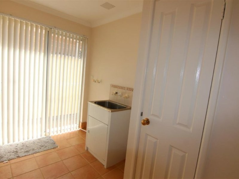 6 Davies Lane, Bentley WA 6102