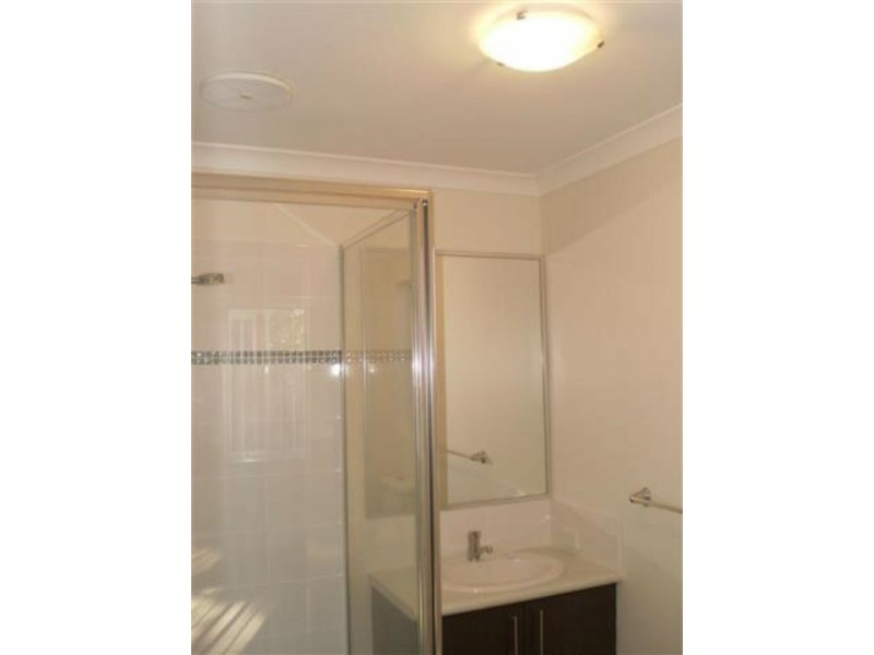 8/54 Sixth Road, Armadale WA 6112