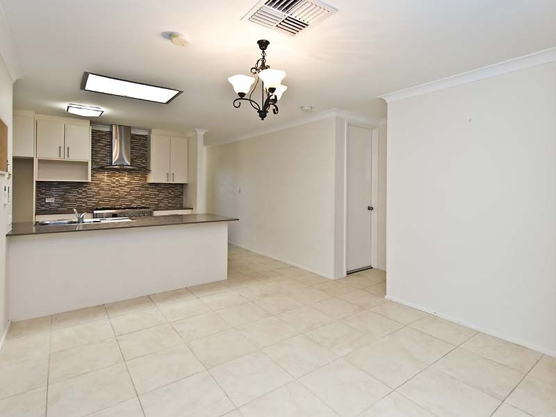 50 Hossack Avenue, Parkwood WA 6147