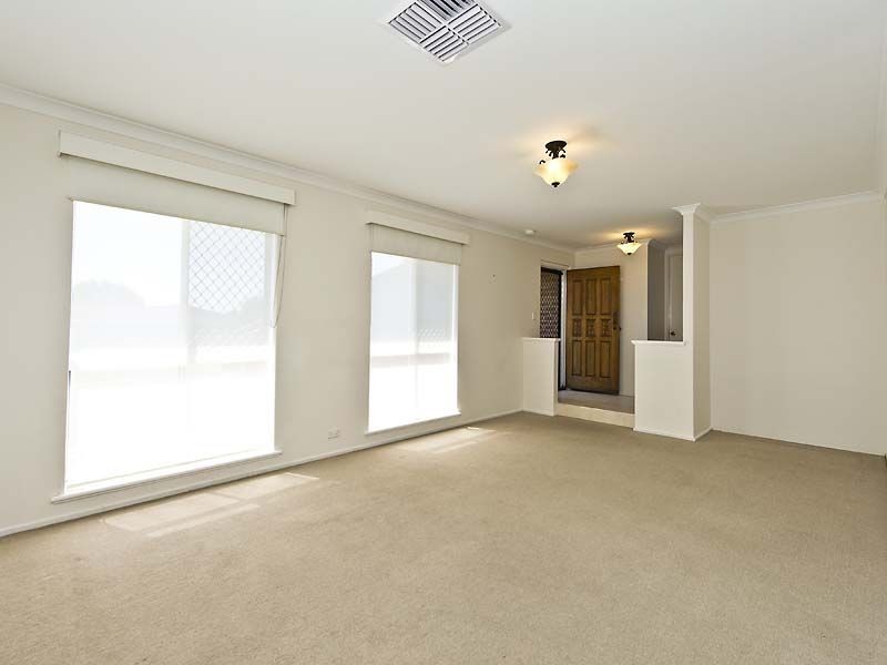 50 Hossack Avenue, Parkwood WA 6147