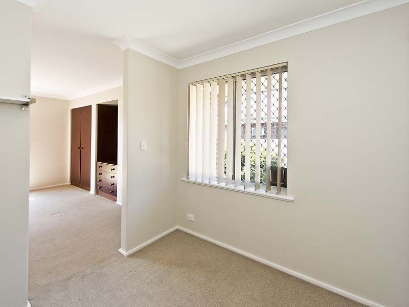 50 Hossack Avenue, Parkwood WA 6147