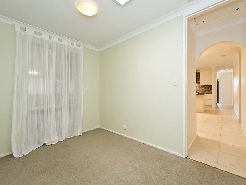 50 Hossack Avenue, Parkwood WA 6147