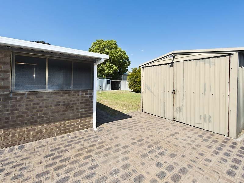 50 Hossack Avenue, Parkwood WA 6147