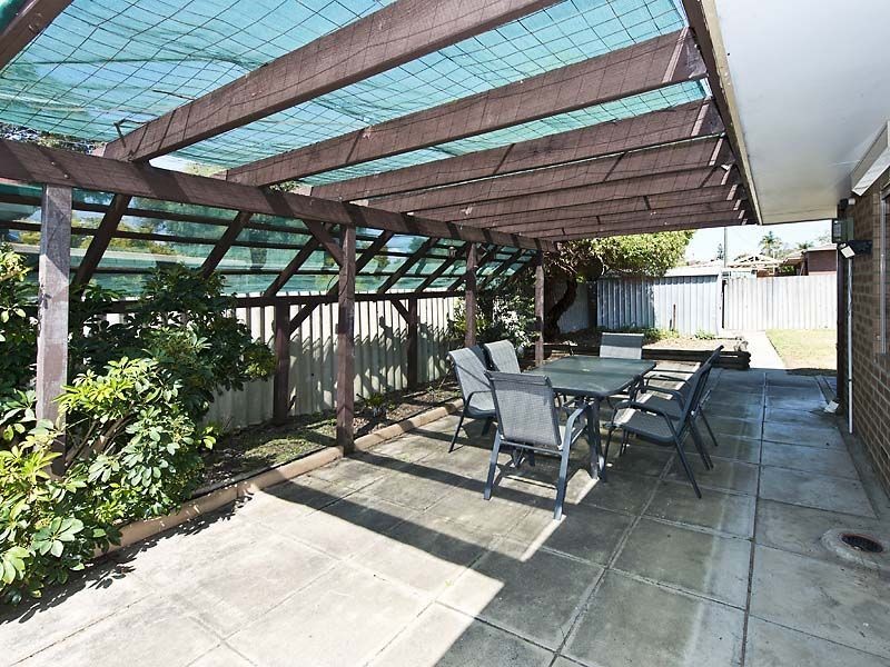 50 Hossack Avenue, Parkwood WA 6147