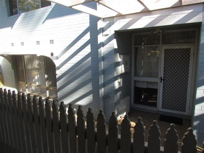 6/19 Woodley Way, Parmelia WA 6167