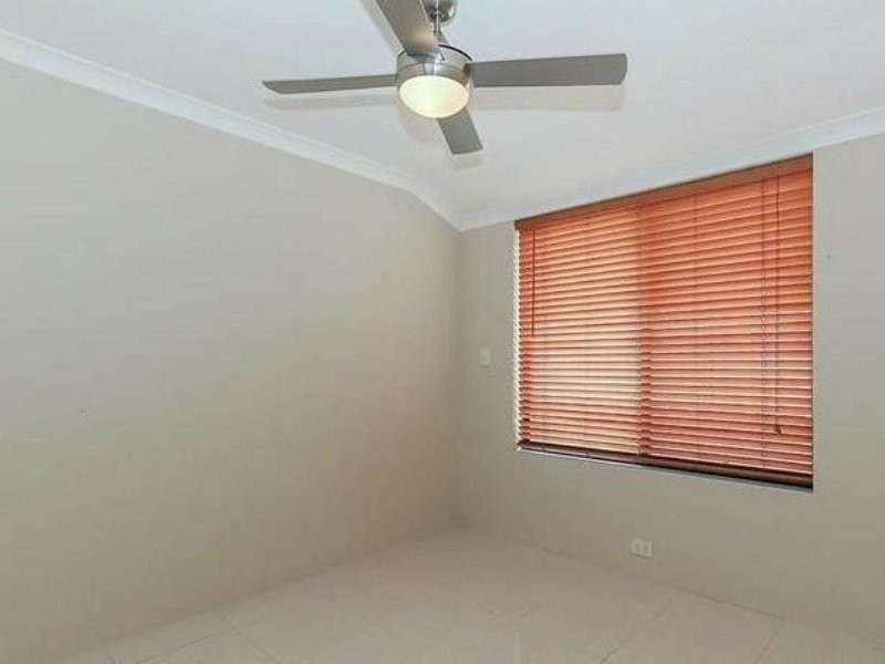 25 Meranda Lane, Success WA 6164