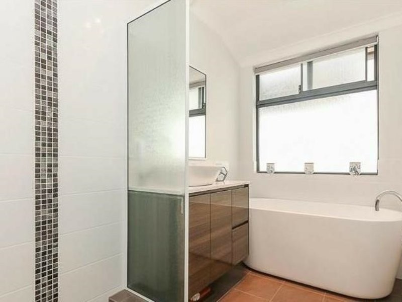 25 Meranda Lane, Success WA 6164