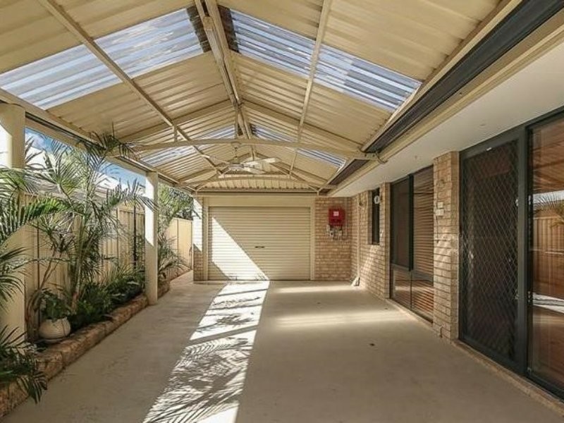 25 Meranda Lane, Success WA 6164