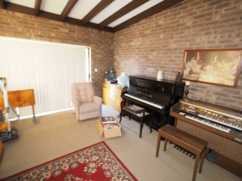 12 Woodford Road, Lynwood WA 6147