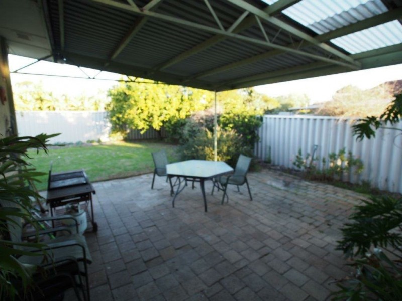 12 Woodford Road, Lynwood WA 6147