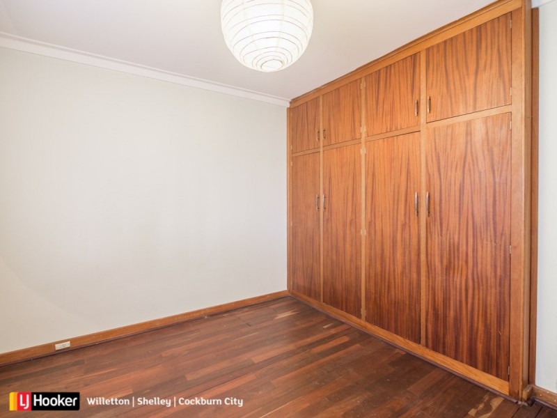 40 Spring Road, Thornlie WA 6108