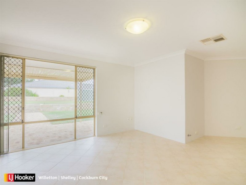 165 Elderberry Drive, South Lake WA 6164