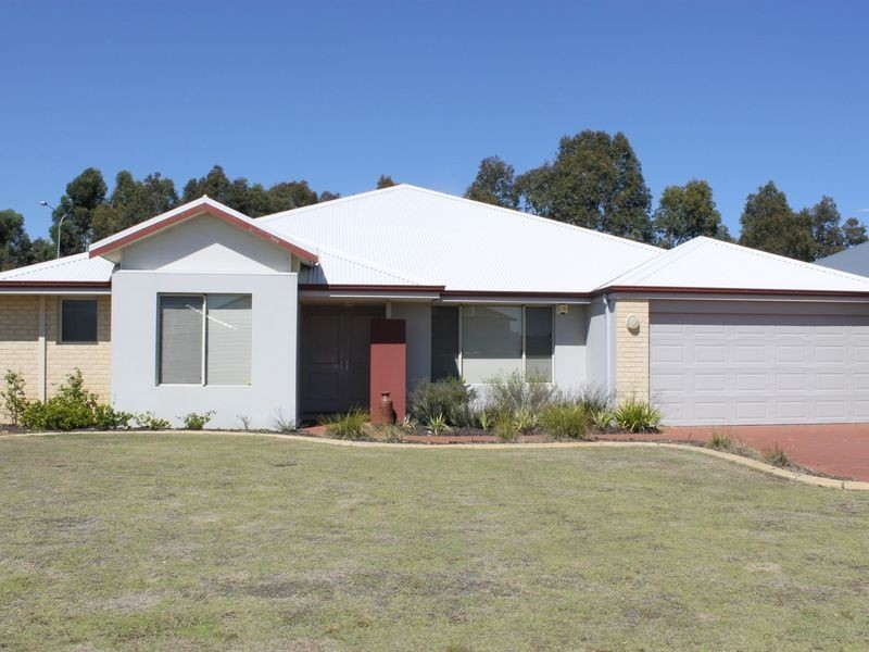16 Quenda Drive, Canning Vale WA 6155