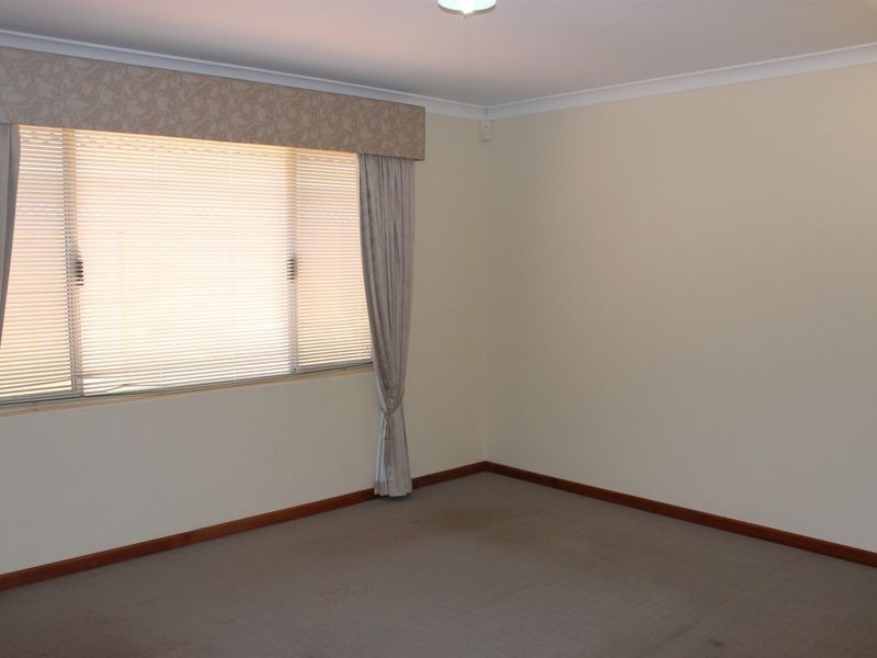 16 Quenda Drive, Canning Vale WA 6155