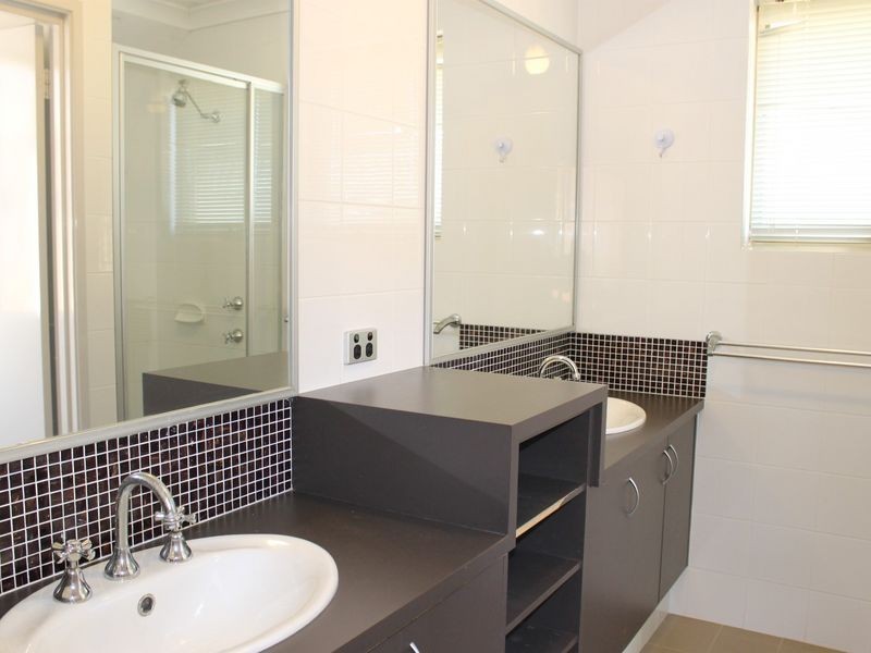 16 Quenda Drive, Canning Vale WA 6155