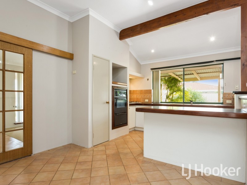 21 Greenshank Close, East Cannington WA 6107