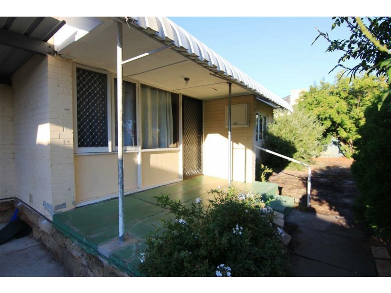 6 Holford Way, Wilson WA 6107