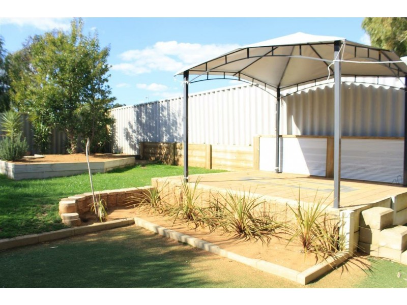 22E Erpingham Road, Hamilton Hill WA 6163