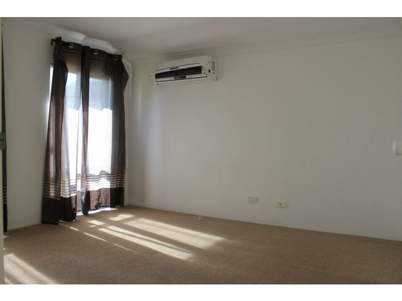 8 Ellery Court, Success WA 6164