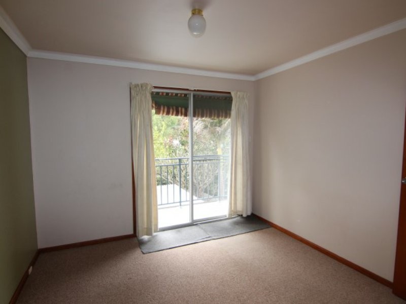 8/19 Freesia Way, Willetton WA 6155