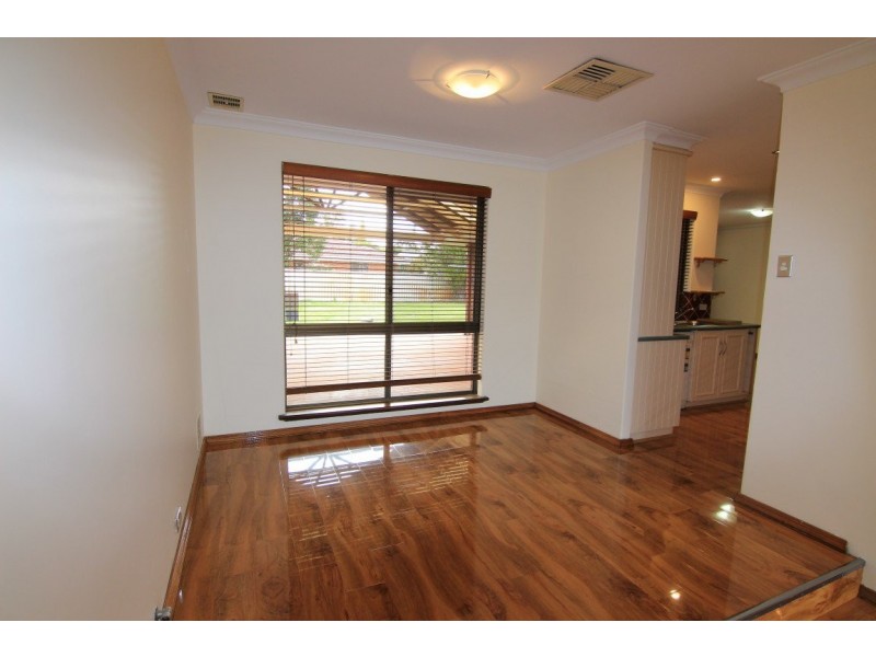 6 Robbins Place, Shelley WA 6148
