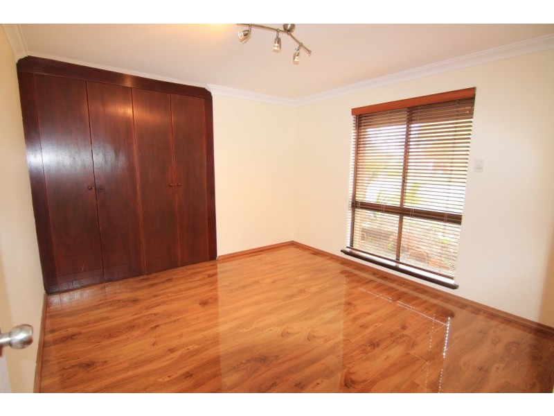 6 Robbins Place, Shelley WA 6148