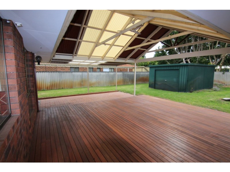 6 Robbins Place, Shelley WA 6148