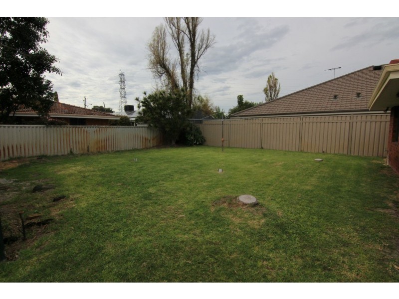 6 Robbins Place, Shelley WA 6148