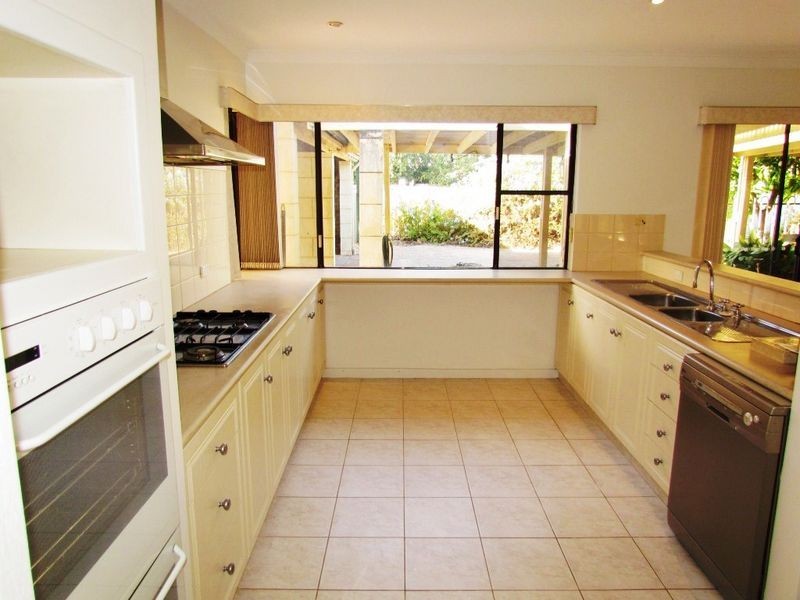 19 Herald Avenue, Willetton WA 6155