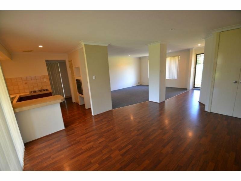 4 Woodbridge Mews, Beldon WA 6027