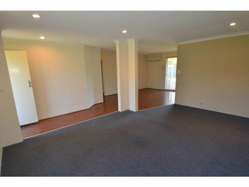 4 Woodbridge Mews, Beldon WA 6027