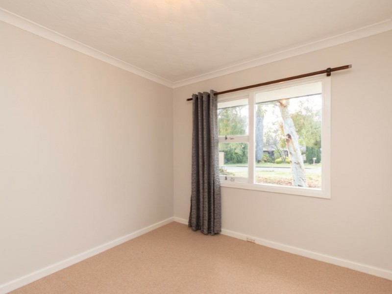 11 Simons Way, Langford WA 6147