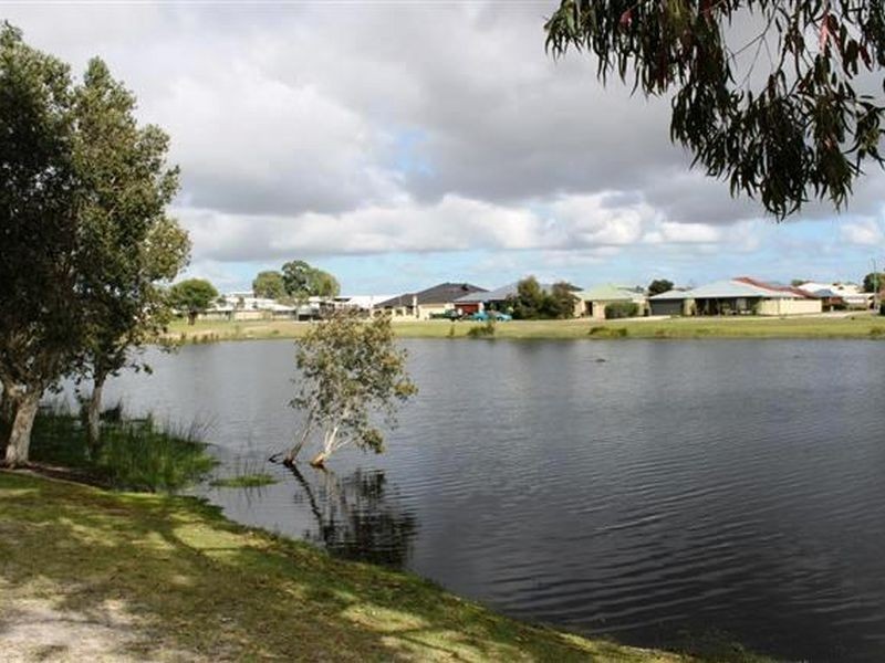 30 Excelsior Drive, Canning Vale WA 6155