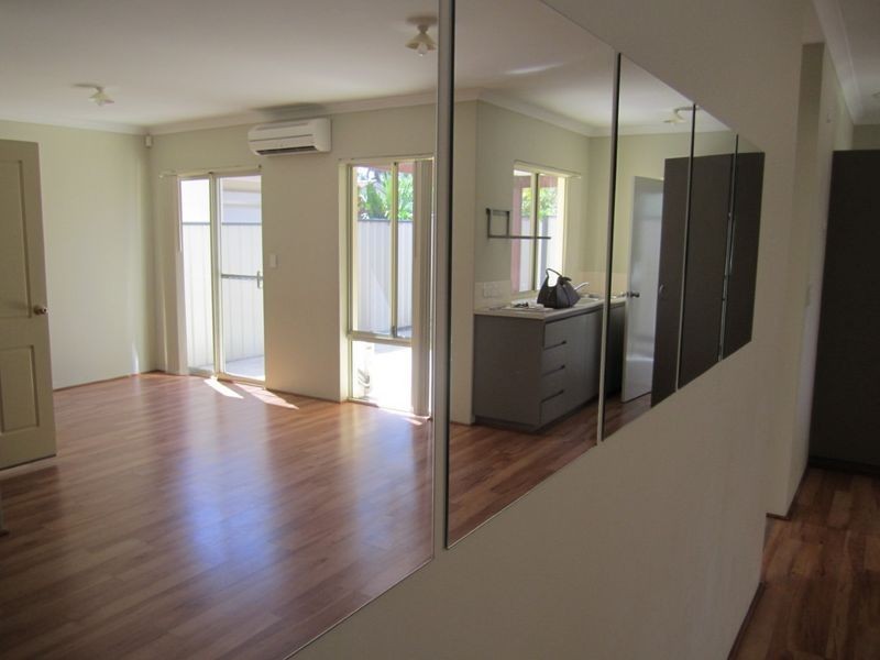 107 Centre Street, Queens Park WA 6107