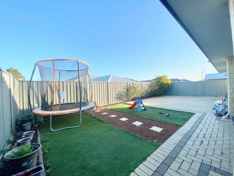 15 London Link, Aubin Grove WA 6164