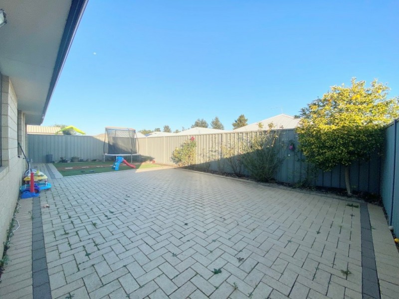 15 London Link, Aubin Grove WA 6164