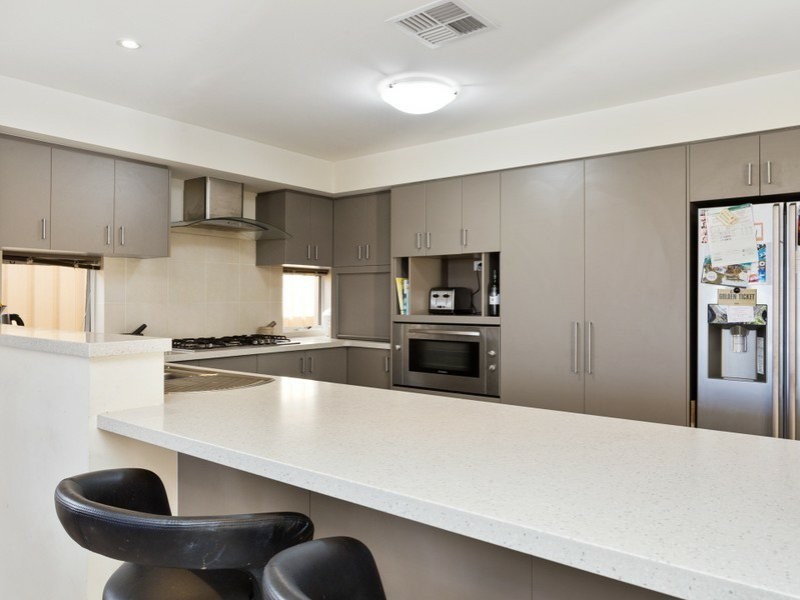 15 Shrike Lane, Beeliar WA 6164