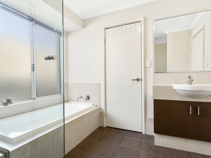 15 Shrike Lane, Beeliar WA 6164