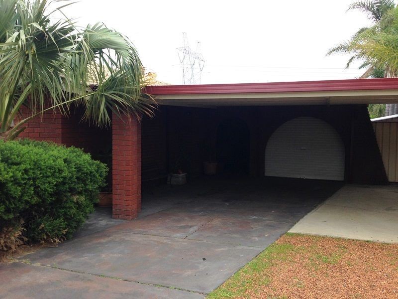 34 Almond Way, Forrestfield WA 6058