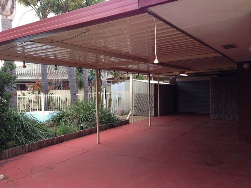 34 Almond Way, Forrestfield WA 6058