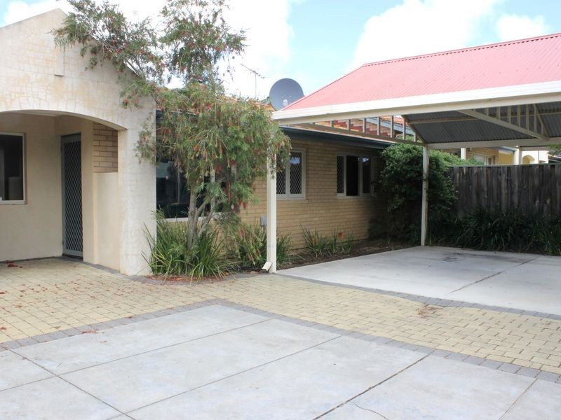 3b Oswald Street, Coolbellup WA 6163