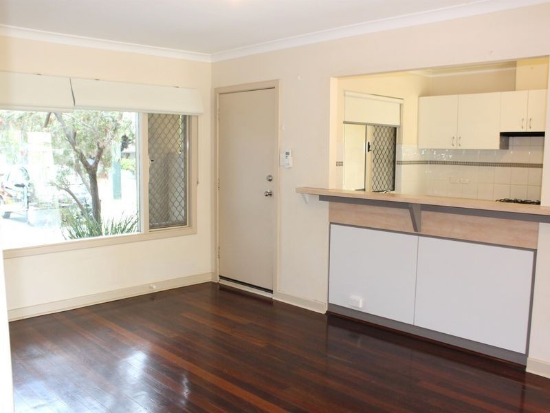 3b Oswald Street, Coolbellup WA 6163