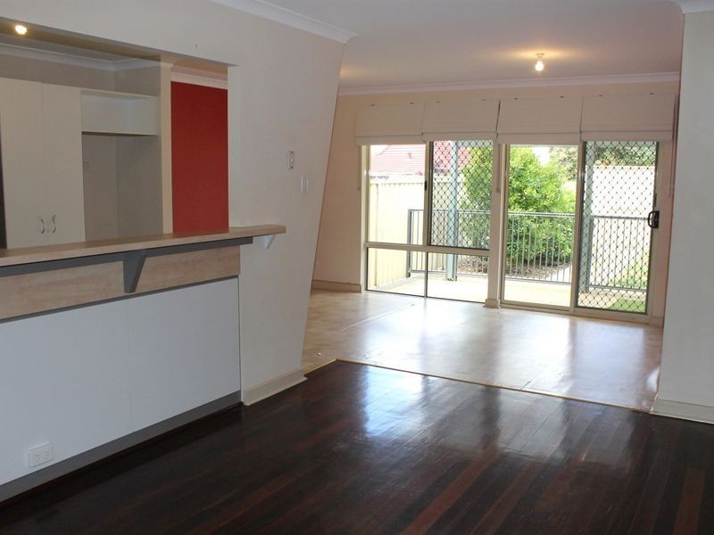 3b Oswald Street, Coolbellup WA 6163